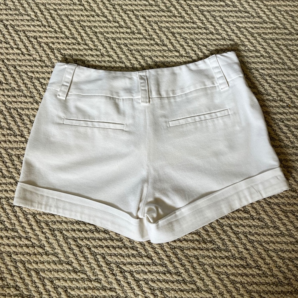 Alice and Oliva shorts